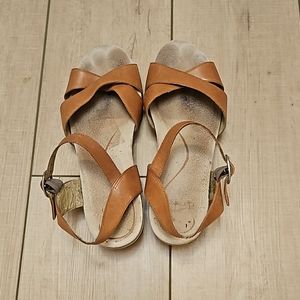 Dansko sandals size 40